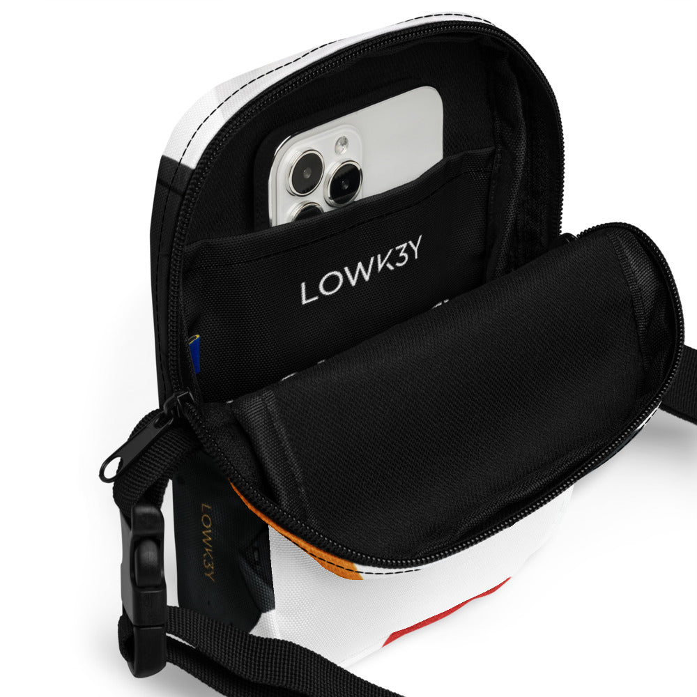 "LOOKBOOK" : Utility Crossbody Bag