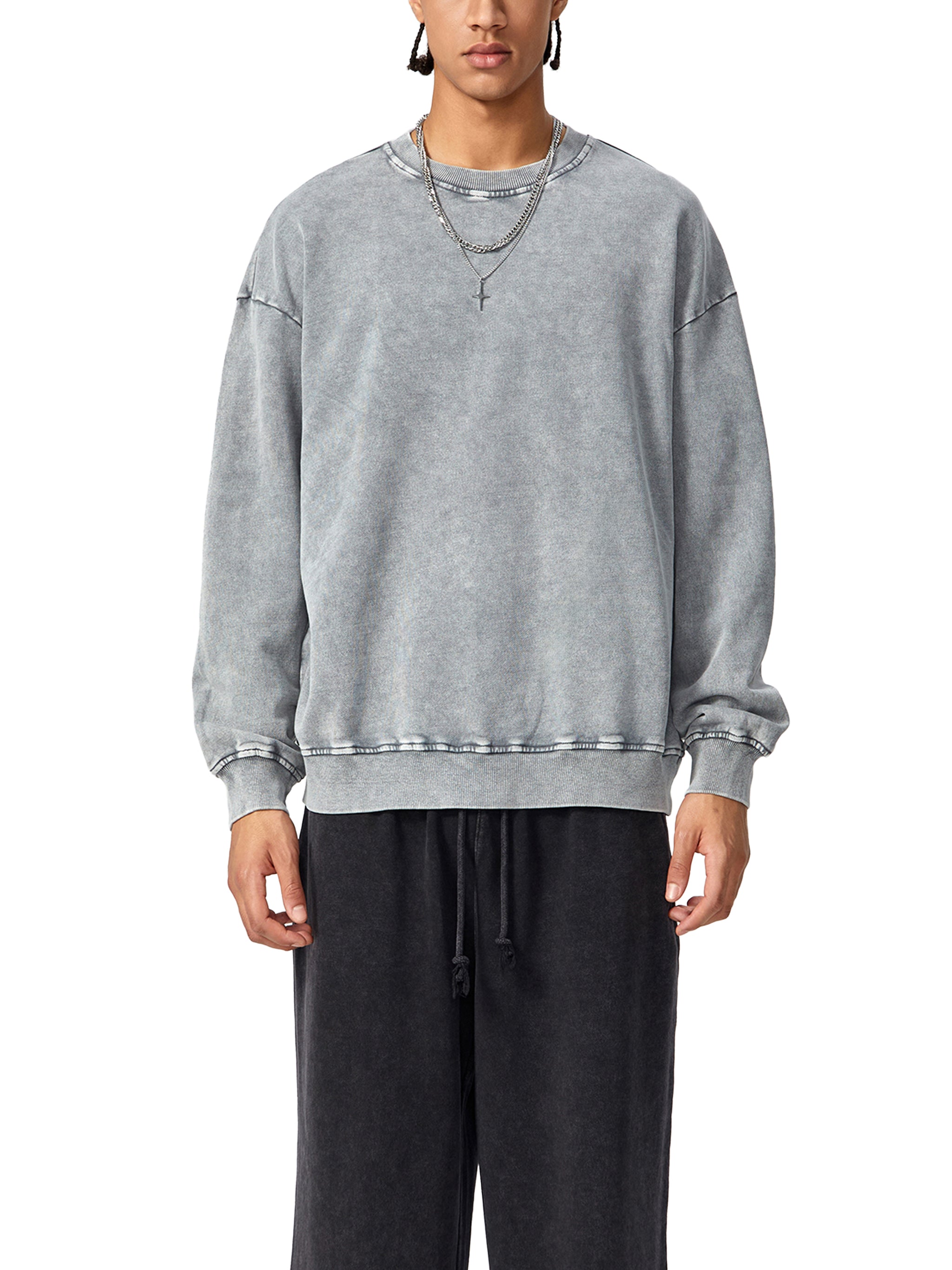 crew neck,sweatshirt