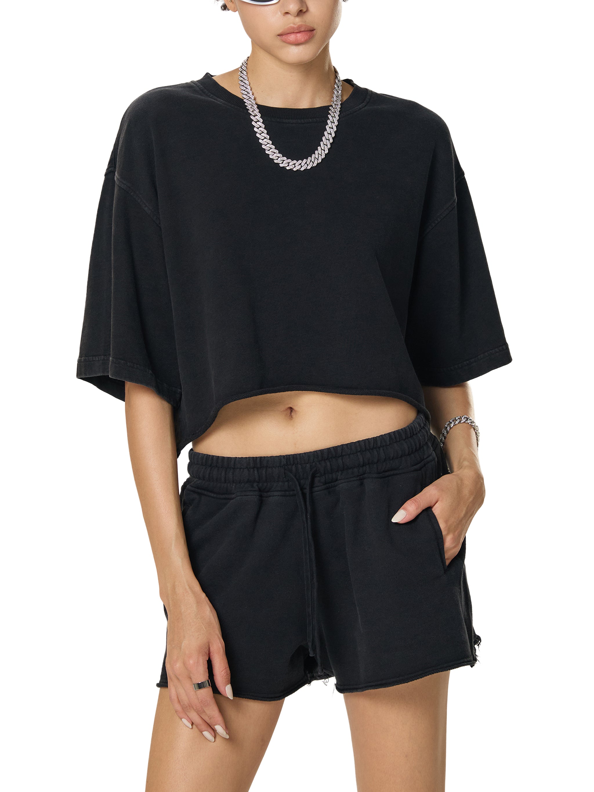 woman,crop top,tshirt