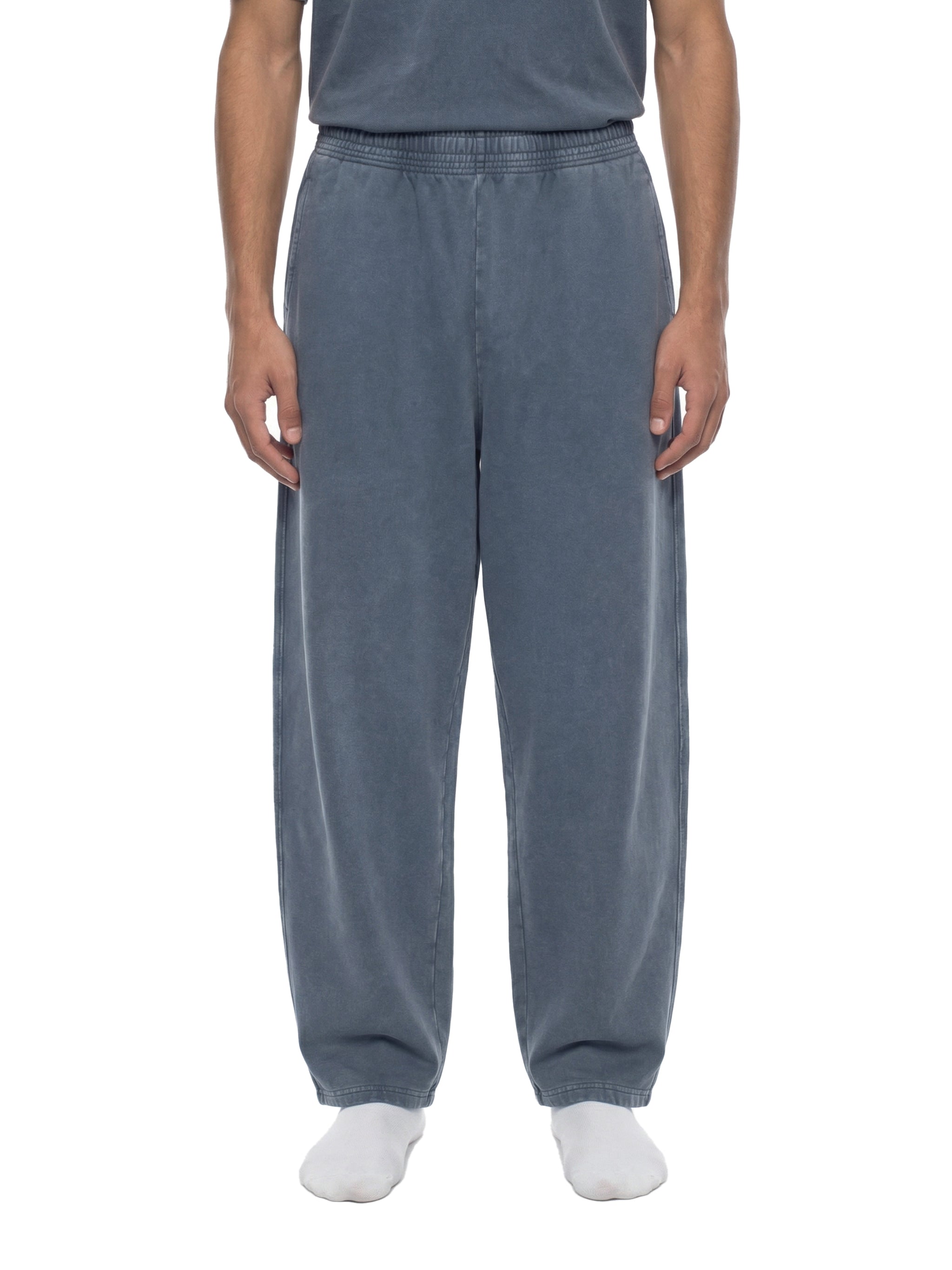 loose,sweatpants,laidback,open hem,Lowk3y