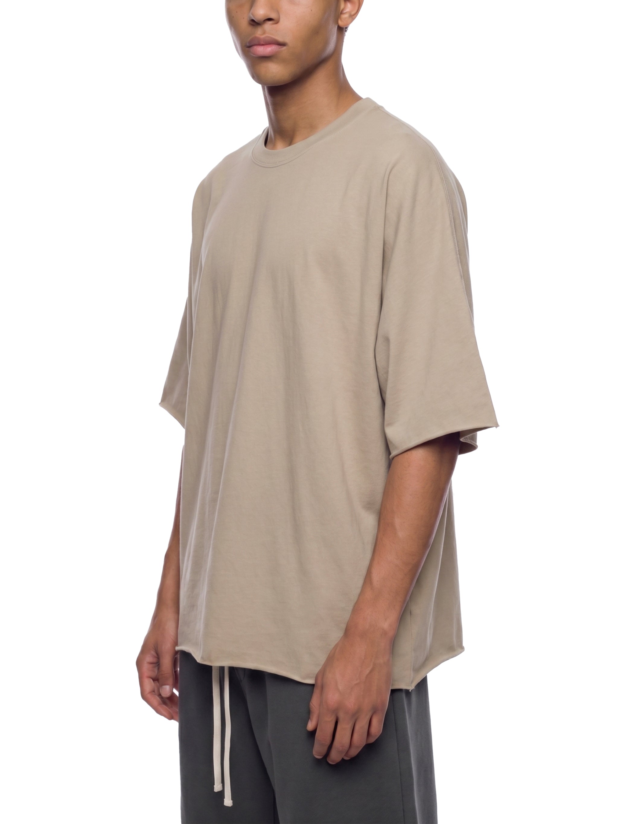 tshirt,boxy,drop shoulder